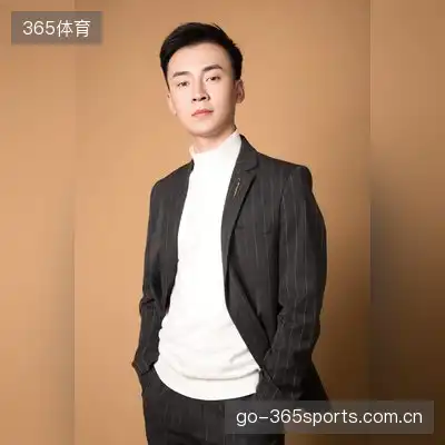 尹佳乐